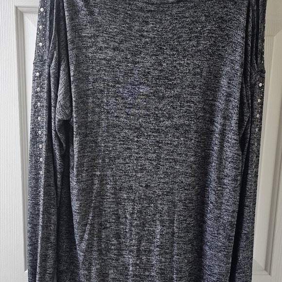 Cato Woman's L Navy Sweater W/Silver Metal Embellishments Mottled Lightweight - Picture 2 of 7